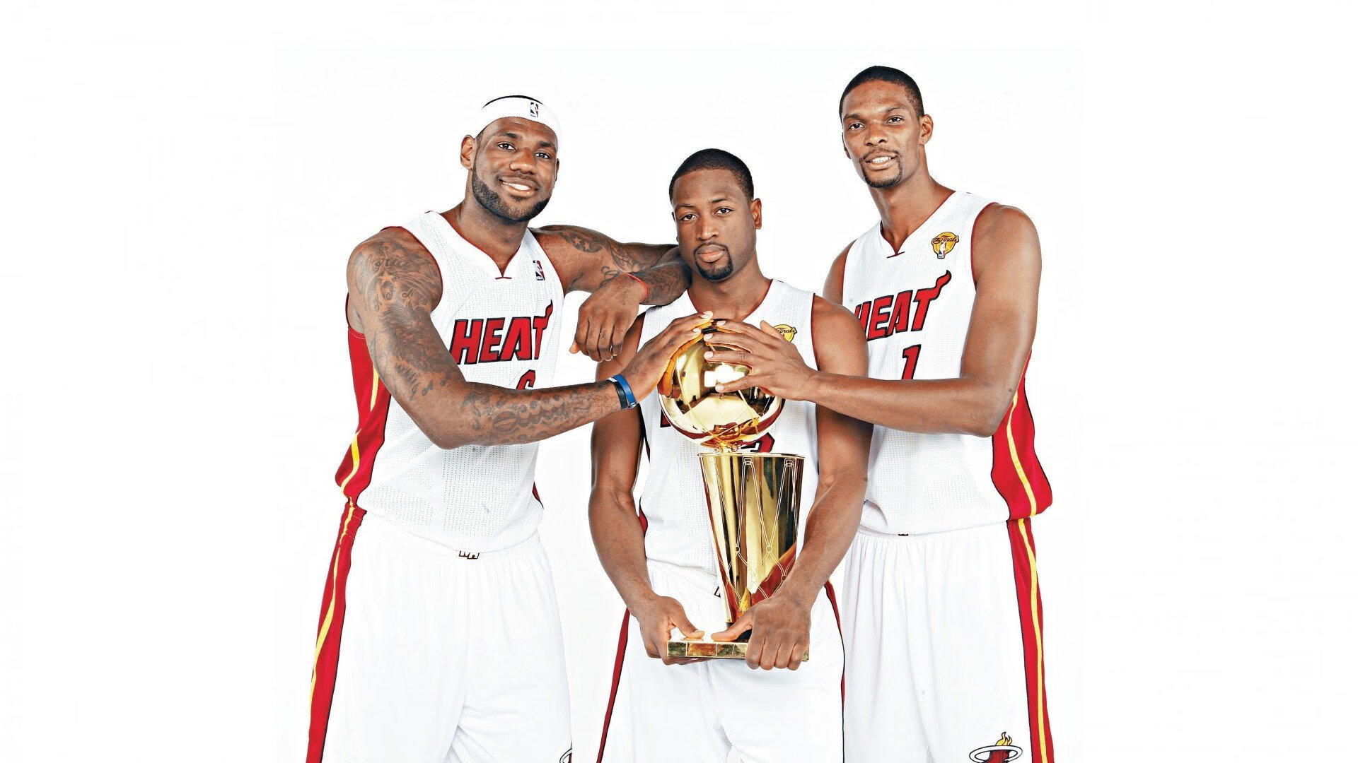 当帝国黄昏遇见新王加冕，美国资本终结巴萨王朝，迪巴拉德甲争冠战谱写史诗